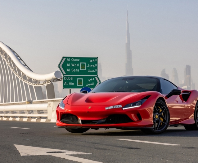 Discover Dubai with Ferrari Rental: Idea